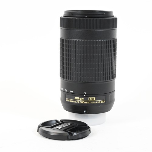 Nikon nikkor 300 mm - 70-300,